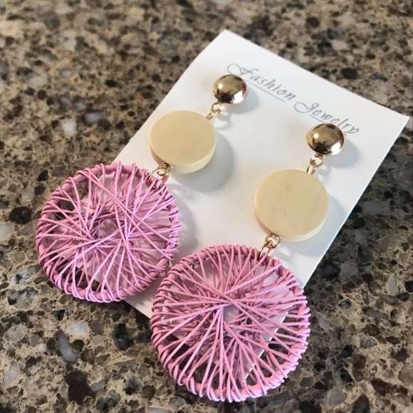 Jewelry - Gorgeous drop earrings